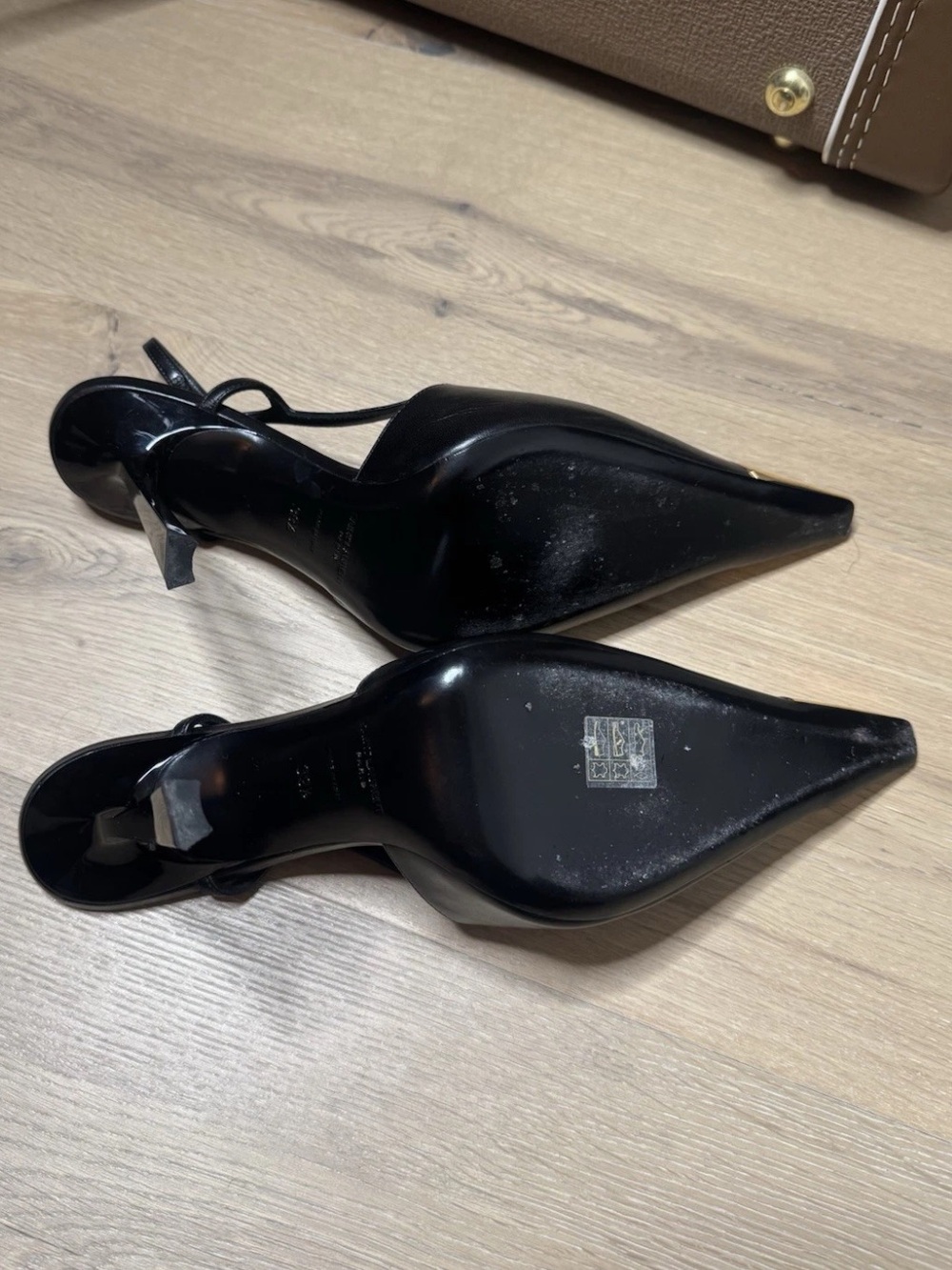 24hr sale-Saint Laurent Jeanne Black Slingback Heels Gold Metallic Toe Logo 38.5 - Picture 4 of 6